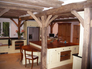kitchen using reclaimed oak